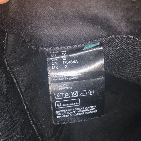 NWOT H&M jeans - Picture 3 of 3